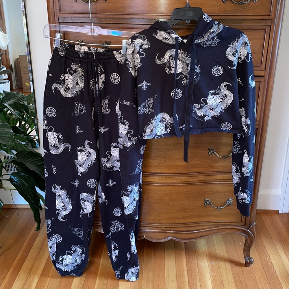 Dragon sweatsuit set